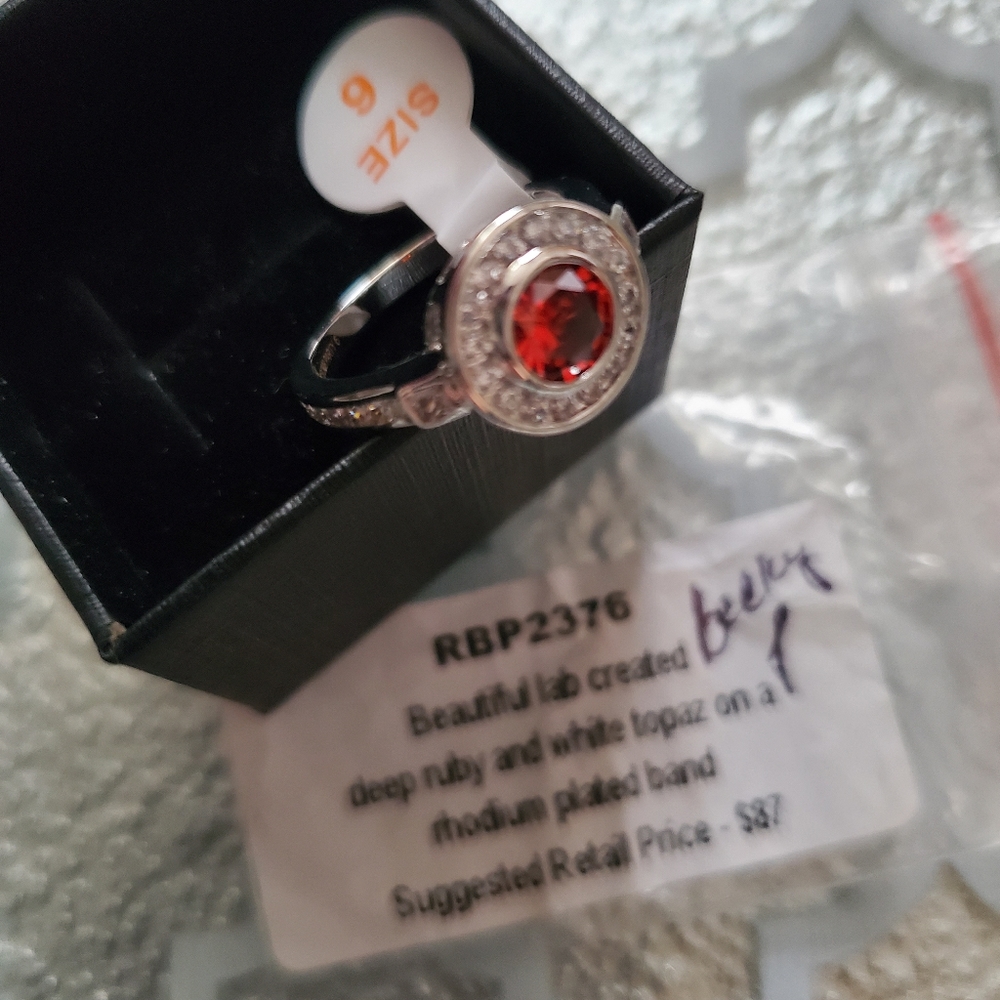 Ring - Picture 2 of 2